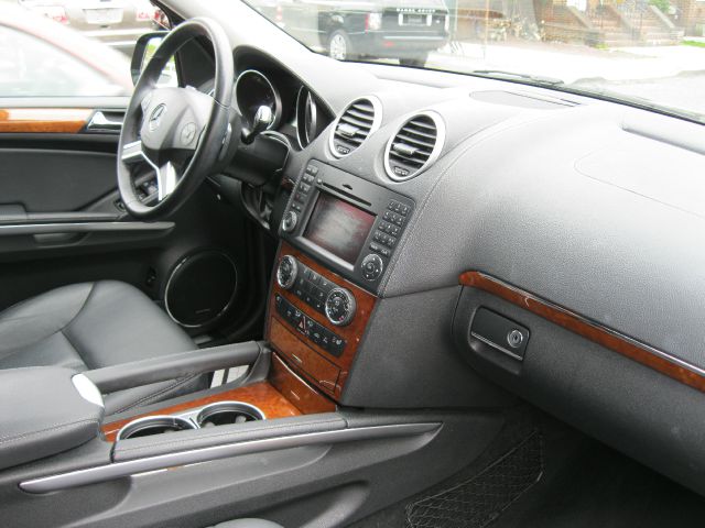 Mercedes-Benz GL-Class 2012 photo 8