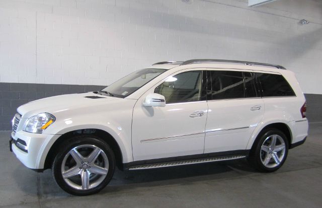 Mercedes-Benz GL-Class 2012 photo 2
