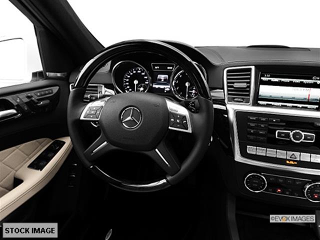 Mercedes-Benz GL-Class 2013 photo 1