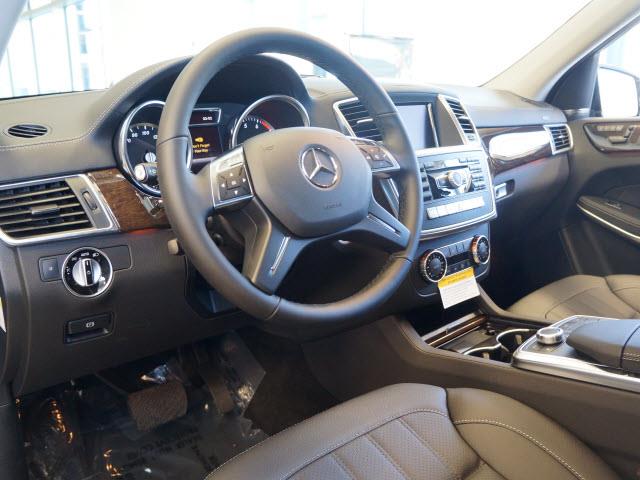 Mercedes-Benz GL-Class 2013 photo 6