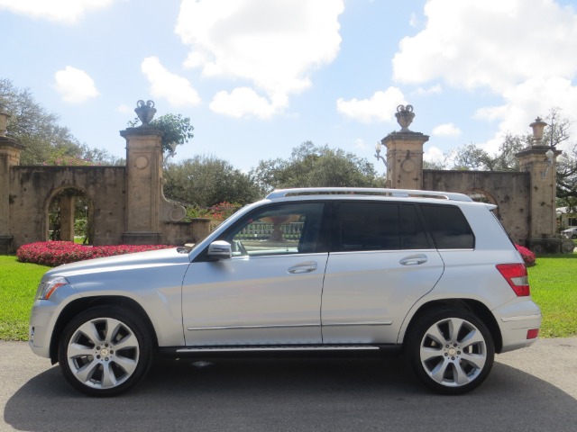 Mercedes-Benz GLK-Class 2010 photo 1