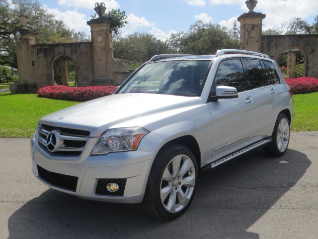 Mercedes-Benz GLK-Class 2010 photo 2