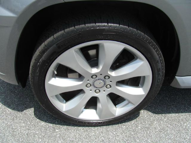 Mercedes-Benz GLK-Class 2010 photo 2