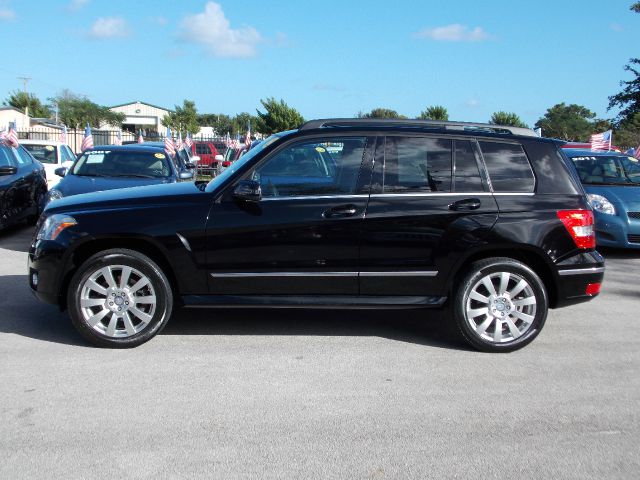 Mercedes-Benz GLK-Class 2010 photo 1