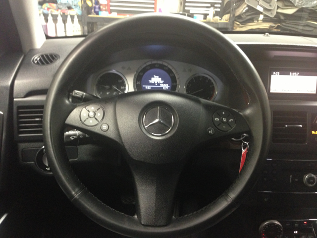 Mercedes-Benz GLK-Class 2010 photo 12