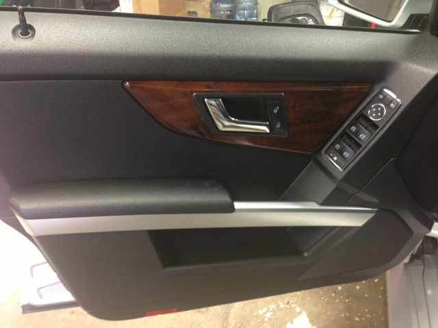 Mercedes-Benz GLK-Class 2010 photo 2