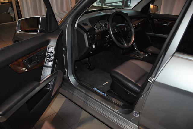Mercedes-Benz GLK-Class 2012 photo 1