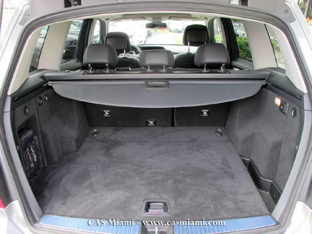 Mercedes-Benz GLK-Class 2013 photo 8