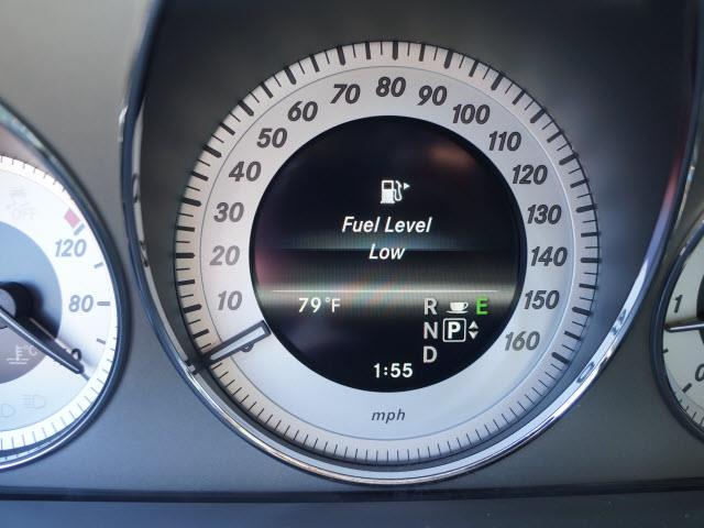 Mercedes-Benz GLK-Class 320 W/ Sunroof SUV