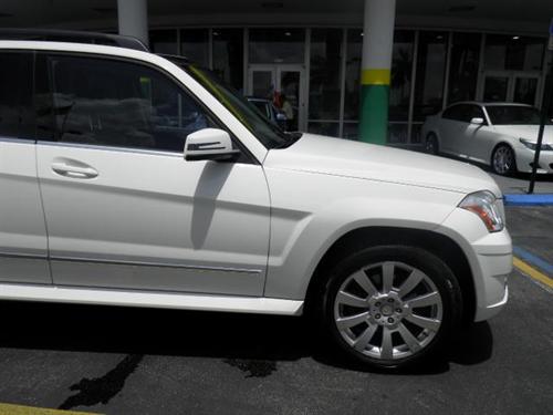 Mercedes-Benz GLK Class 2010 photo 1