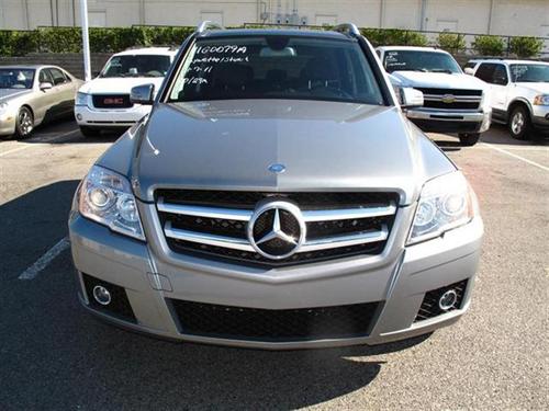 Mercedes-Benz GLK Class 2010 photo 2