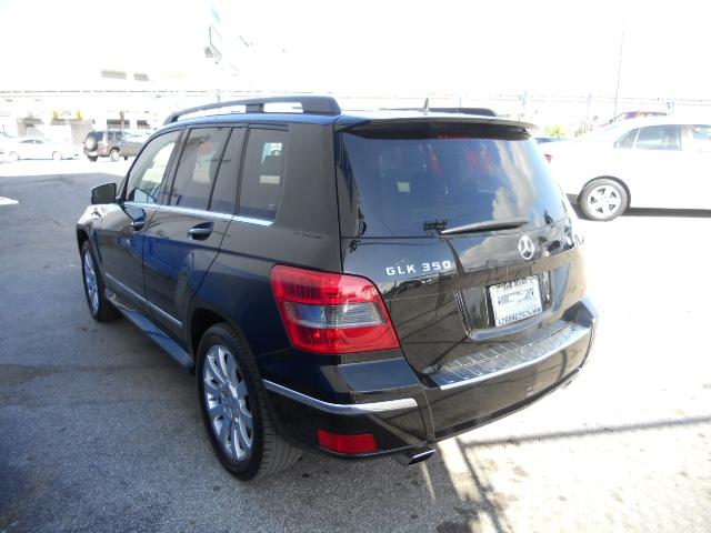 Mercedes-Benz GLK Class 2010 photo 2