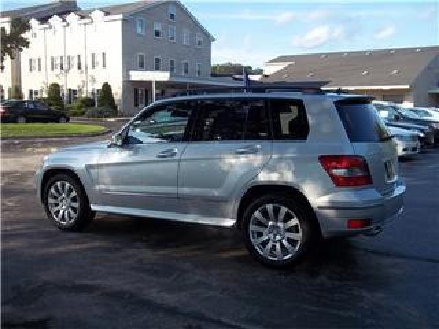 Mercedes-Benz GLK Class 2010 photo 2
