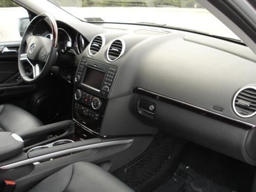 Mercedes-Benz GL Class 2009 photo 3