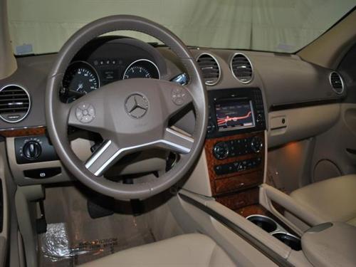 Mercedes-Benz GL Class 2009 photo 1