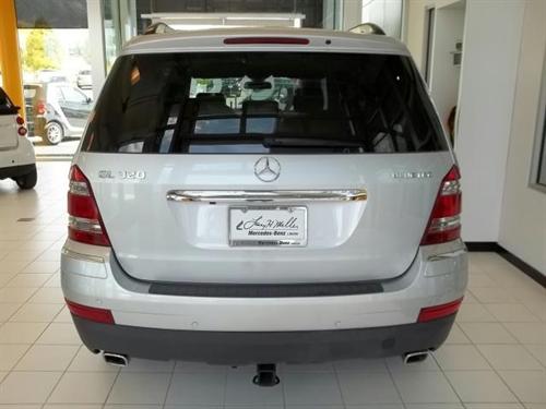 Mercedes-Benz GL Class 2009 photo 2