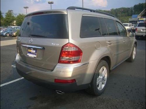 Mercedes-Benz GL Class 2009 photo 3
