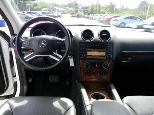 Mercedes-Benz GL Class 2009 photo 4