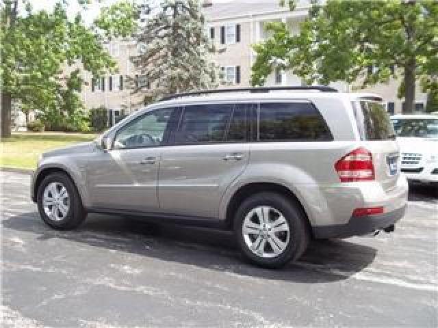 Mercedes-Benz GL Class 2009 photo 2