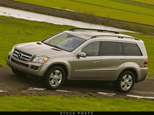 Mercedes-Benz GL Class 2009 photo 2