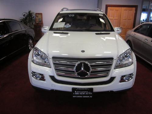 Mercedes-Benz GL Class 2009 photo 1