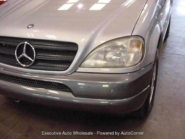 Mercedes-Benz M-Class 1998 photo 5