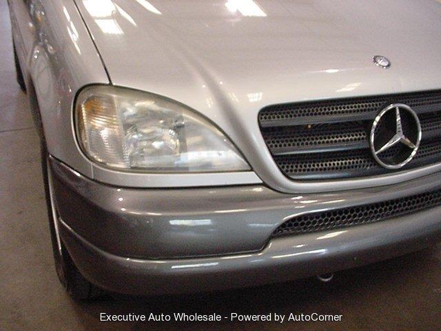 Mercedes-Benz M-Class 1998 photo 8