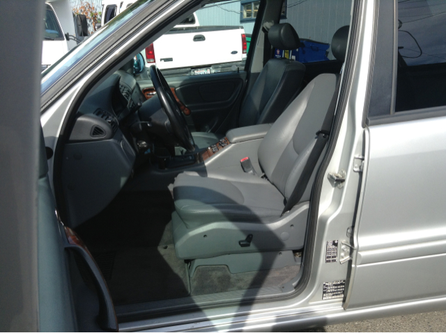 Mercedes-Benz M-Class 3500 SLT Dually SUV