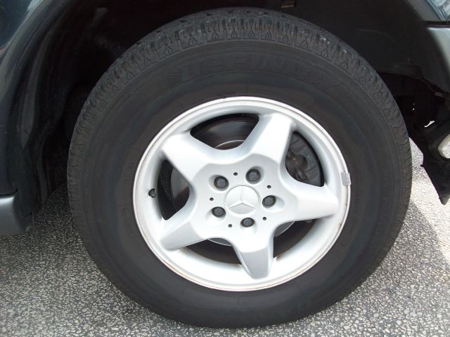 Mercedes-Benz M-Class 1999 photo 2