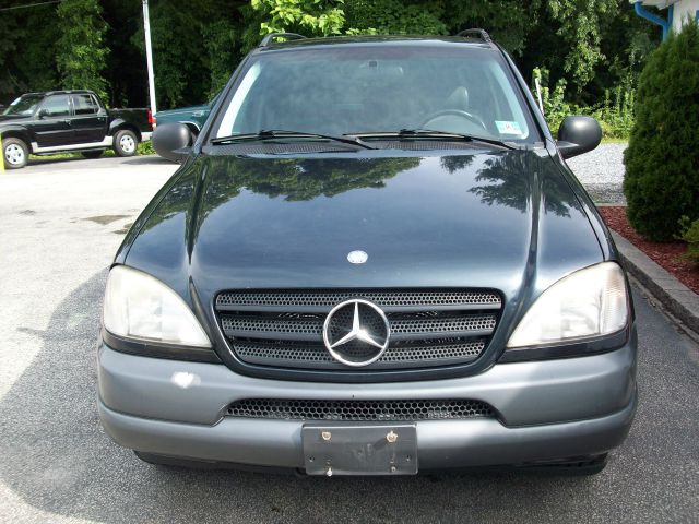 Mercedes-Benz M-Class 1999 photo 4