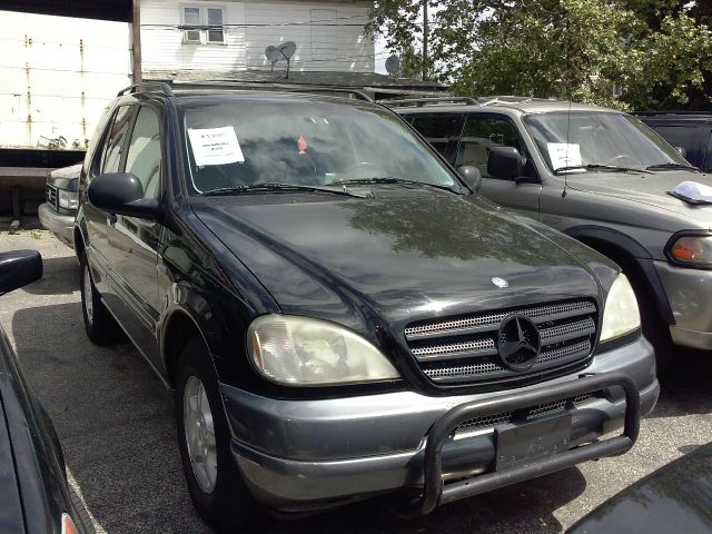Mercedes-Benz M-Class 1999 photo 1