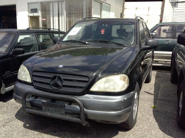 Mercedes-Benz M-Class 1999 photo 2