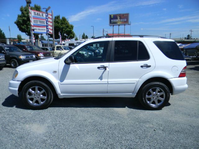 Mercedes-Benz M-Class 3500 SLT Dually SUV