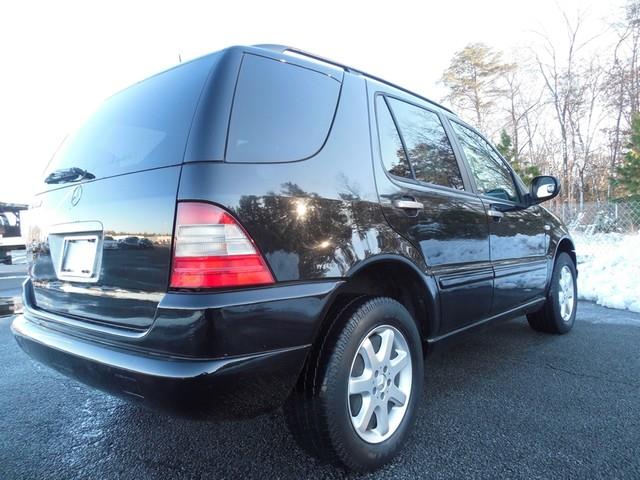 Mercedes-Benz M-Class 2000 photo 4