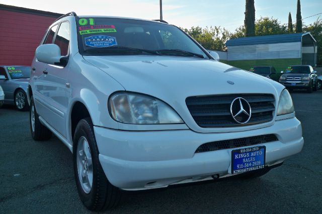 Mercedes-Benz M-Class 2000 photo 14