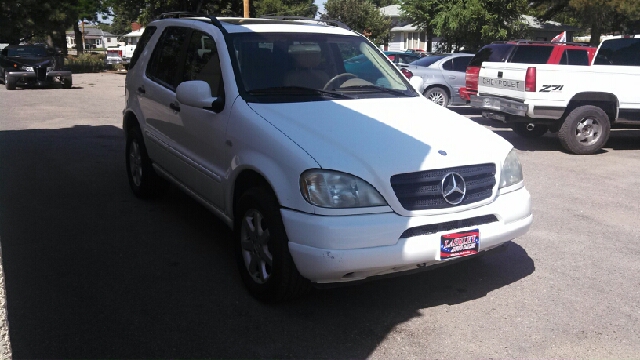 Mercedes-Benz M-Class 2000 photo 3