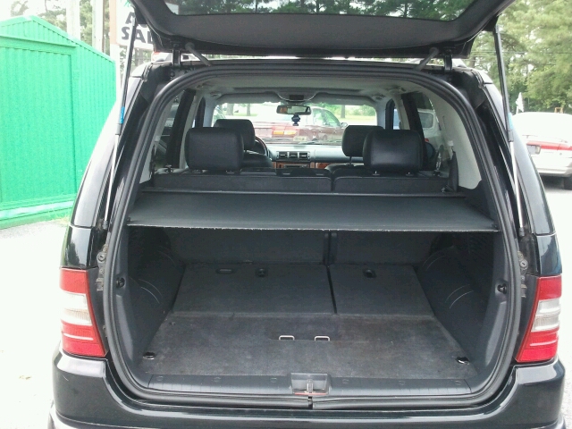 Mercedes-Benz M-Class 2000 photo 2