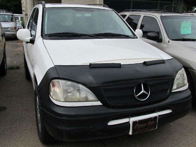 Mercedes-Benz M-Class 2000 photo 2