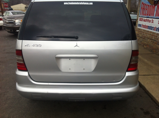 Mercedes-Benz M-Class 2000 photo 3