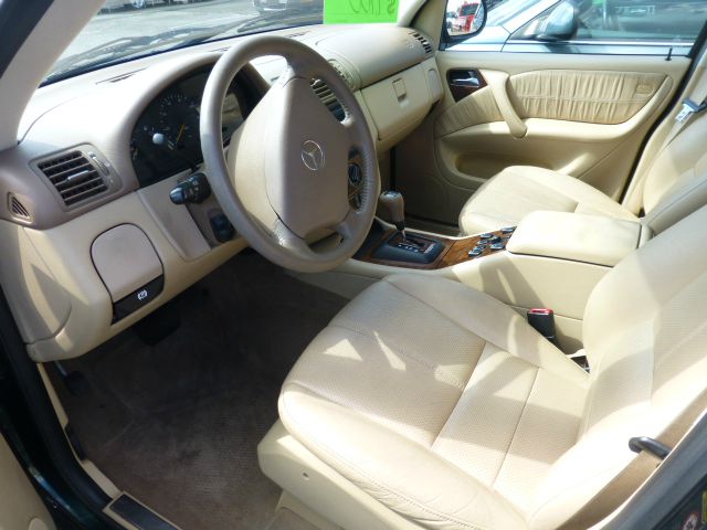 Mercedes-Benz M-Class 2000 photo 3