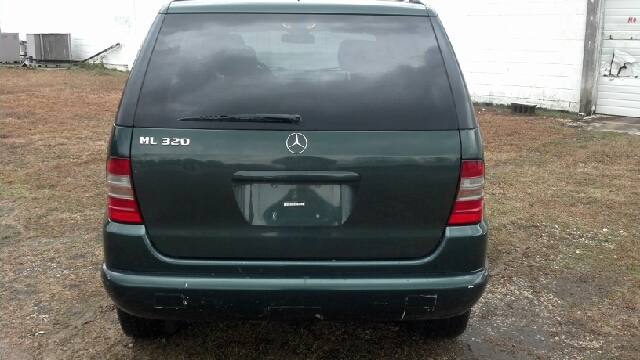Mercedes-Benz M-Class 2001 photo 4