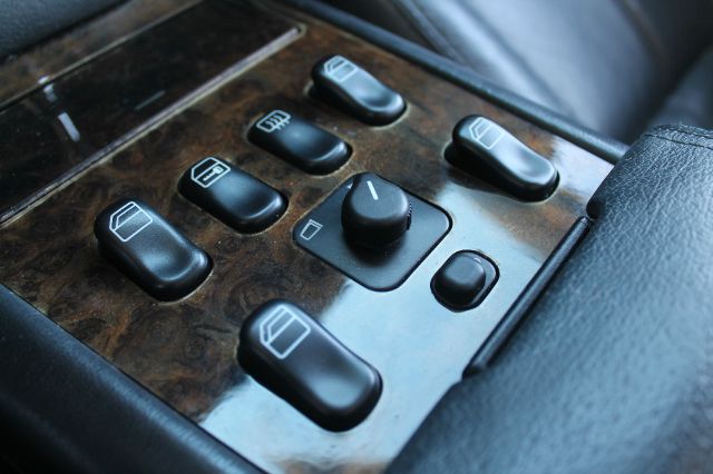 Mercedes-Benz M-Class 2001 photo 28