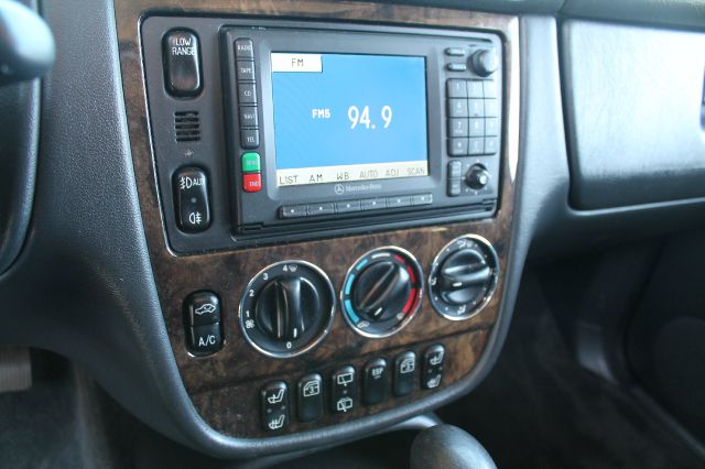 Mercedes-Benz M-Class 2001 photo 8