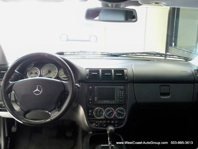 Mercedes-Benz M-Class 2001 photo 5
