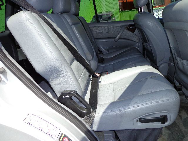 Mercedes-Benz M-Class 2001 photo 3