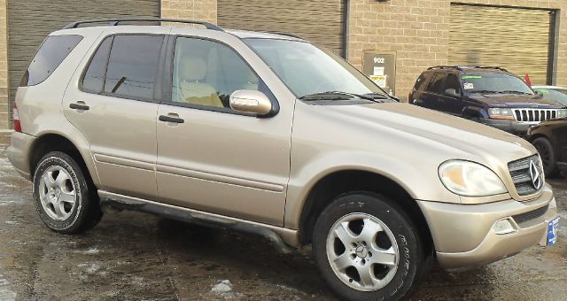 Mercedes-Benz M-Class 2002 photo 4