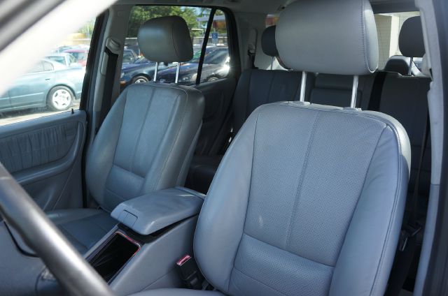 Mercedes-Benz M-Class 2002 photo 4