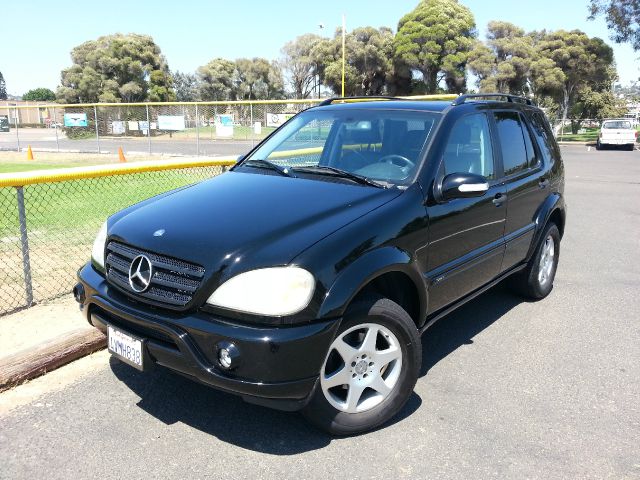 Mercedes-Benz M-Class 2002 photo 4