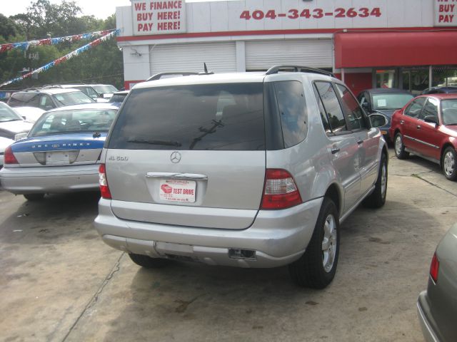 Mercedes-Benz M-Class 2002 photo 3