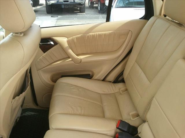 Mercedes-Benz M-Class 2002 photo 9